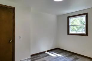 4347 Sandy Ln, Suamico, WI 54173 - Photo 27