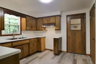4347 Sandy Ln, Suamico, WI 54173 - Photo 7