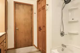 4347 Sandy Ln, Suamico, WI 54173 - Photo 25