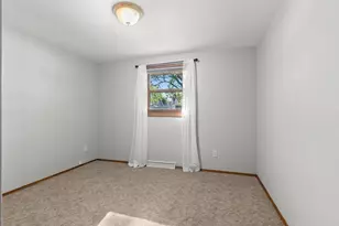 2766 Berken Ct, Green Bay, WI 54304 - Photo 45