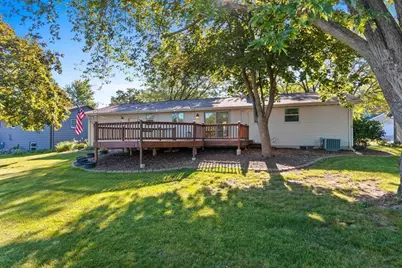 2766 Berken Court, Green Bay, WI 54304 - Photo 11