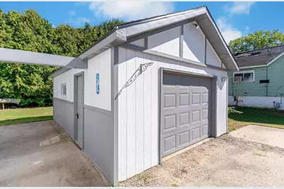 617 4th Street, Oconto, WI 54153 - Photo 9
