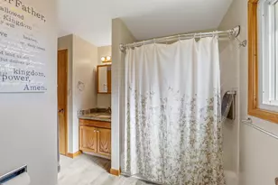 106 N Meadow St, Oshkosh, WI 54902 - Photo 11
