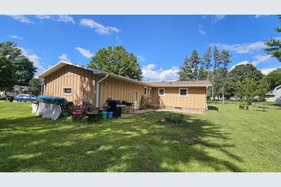 132 School Court, Shawano, WI 54166 - Photo 3