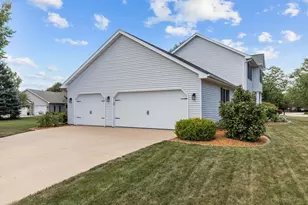 3023 E Greenleaf Dr, Appleton, WI 54913 - Photo 63