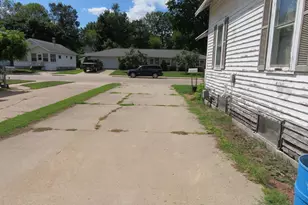 324 S Washington St, Shawano, WI 54166 - Photo 9