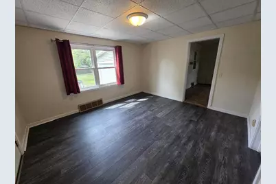 243 Park Avenue, Oconto Falls, WI 54154 - Photo 5