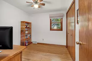 936 St Marys St, De Pere, WI 54115 - Photo 23