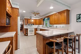 936 St Marys St, De Pere, WI 54115 - Photo 5