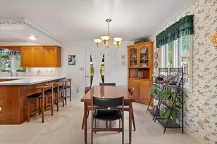936 St Marys St, De Pere, WI 54115 - Photo 7