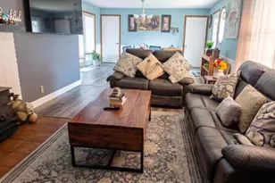 505 S Western Ave, Neenah, WI 54956 - Photo 5