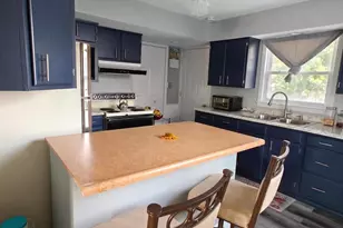 505 S Western Ave, Neenah, WI 54956 - Photo 9