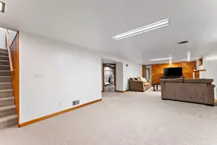 487 Superior Rd, Green Bay, WI 54311 - Photo 13