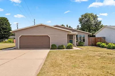487 Superior Road, Green Bay, WI 54311 - Photo 3