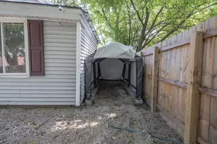 131 Pine St, Waupaca, WI 54981 - Photo 7