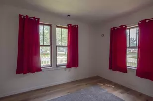 131 Pine St, Waupaca, WI 54981 - Photo 25