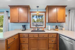 1016 Chantel St, Green Bay, WI 54304 - Photo 9