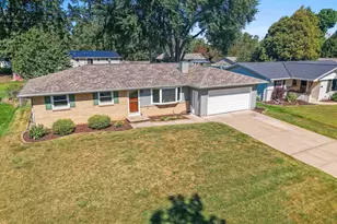 1016 Chantel St, Green Bay, WI 54304 - Photo 1