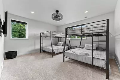 2016 Jen Drive, De Pere, WI 54115 - Photo 25
