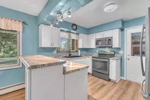 N7705 Van Dyne Rd, Fond du Lac, WI 54937 - Photo 9