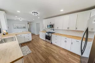 310 Lincoln Ave, Omro, WI 54963 - Photo 3