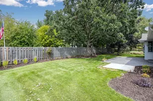 339 Windingbrook Dr, Oshkosh, WI 54904 - Photo 29