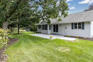 339 Windingbrook Dr, Oshkosh, WI 54904 - Photo 27
