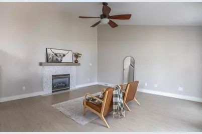 1005 Freedom Avenue, Oshkosh, WI 54901 - Photo 3