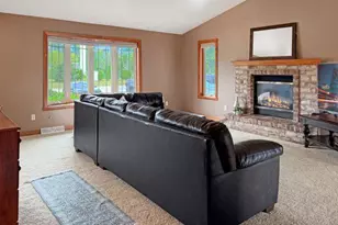 3136 Egan Ln, Green Bay, WI 54311 - Photo 3