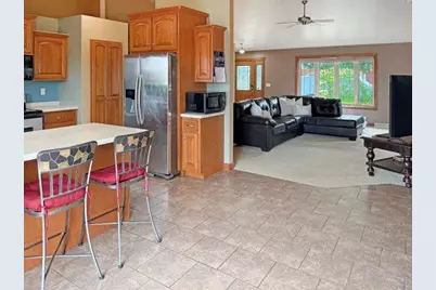 3136 Egan Lane, Green Bay, WI 54311 - Photo 5