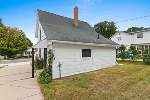407 Hamburg St, Ripon, WI 54971 - Photo 25