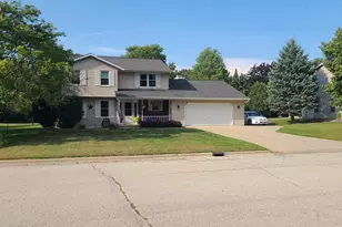 2854 Baylite Dr, Green Bay, WI 54313 - Photo 7