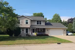 2854 Baylite Dr, Green Bay, WI 54313 - Photo 1