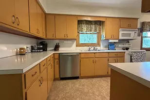 221 N Linden St, Adams, WI 53910 - Photo 9
