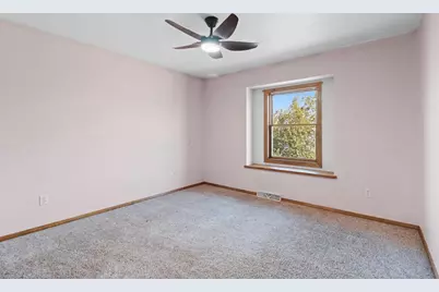 2820 Blue Spruce Drive, Green Bay, WI 54311 - Photo 13