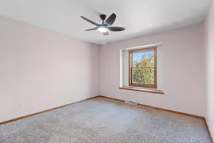 2820 Blue Spruce Dr, Green Bay, WI 54311 - Photo 13