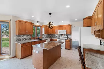 2820 Blue Spruce Drive, Green Bay, WI 54311 - Photo 25