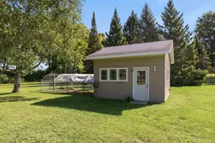 W9319 Blewett Rd, Eldorado, WI 54932 - Photo 7