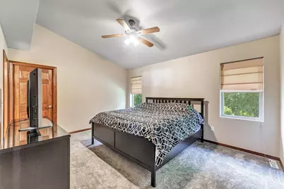 1927 Cross Creek Circle, De Pere, WI 54115 - Photo 11