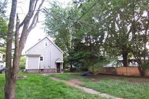 1136 Garfield Ave, Marinette, WI 54143 - Photo 17