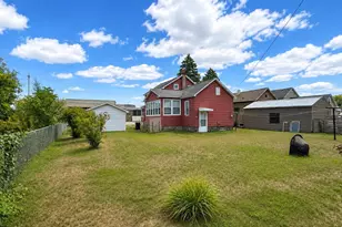 1808 11th Ave, Menominee, MI 49858 - Photo 3