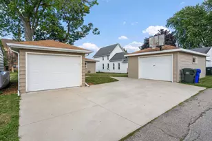 123 W 8th St, Kaukauna, WI 54130 - Photo 33