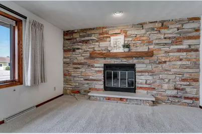 1332 Mulberry Lane, Neenah, WI 54956 - Photo 5