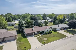 1332 Mulberry Ln, Neenah, WI 54956 - Photo 39