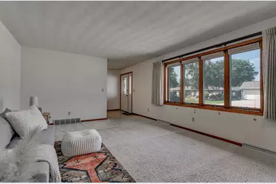 1332 Mulberry Lane, Neenah, WI 54956 - Photo 7