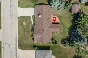 1332 Mulberry Ln, Neenah, WI 54956 - Photo 41