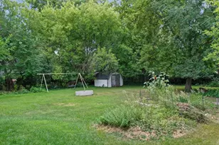1240 S Jackson St, Green Bay, WI 54301 - Photo 25