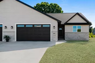 1837 London Rd, Green Bay, WI 54311 - Photo 1