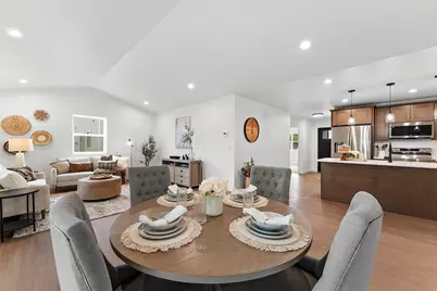 1837 London Road, Green Bay, WI 54311 - Photo 9
