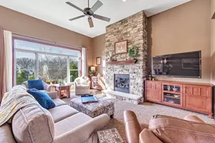 2903 Bally Bunion Ln, Green Bay, WI 54311 - Photo 5